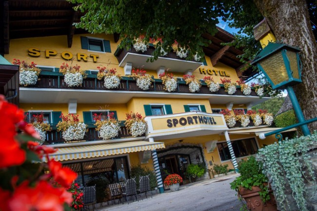 Sporthotel Radstadt**** Zufahrt und Eingangsbereich